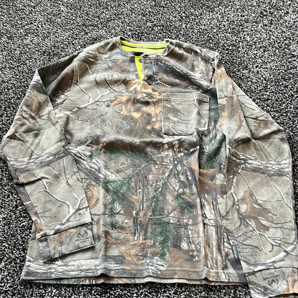 Realtree camo long sleeve waffle knit